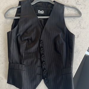 Women’s D&G west